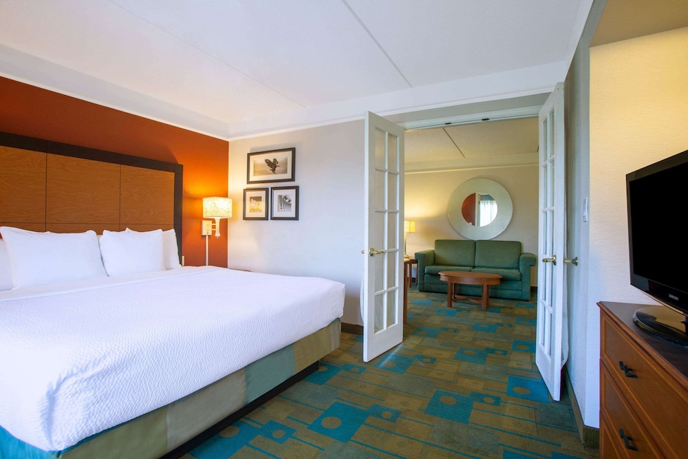 la quinta inn and suites by wyndham charlotte airport south