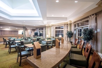 La Quinta Inn & Suites By Wyndham Charlotte Airport South,North Carolina>>Charlotte,3 star