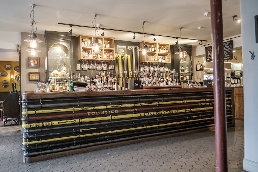 the pilot inn adults only