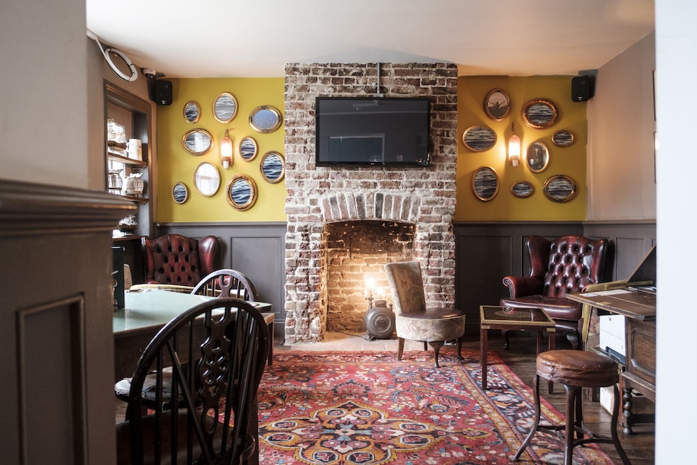 the pilot inn adults only