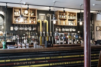 the pilot inn adults only