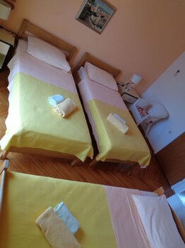 hostel villa zorana adults only