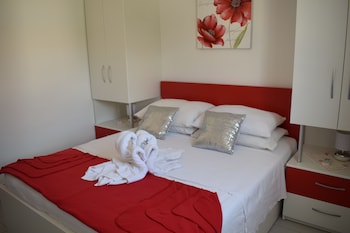 hostel villa zorana adults only