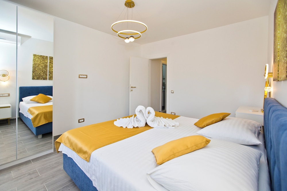 hostel villa zorana adults only