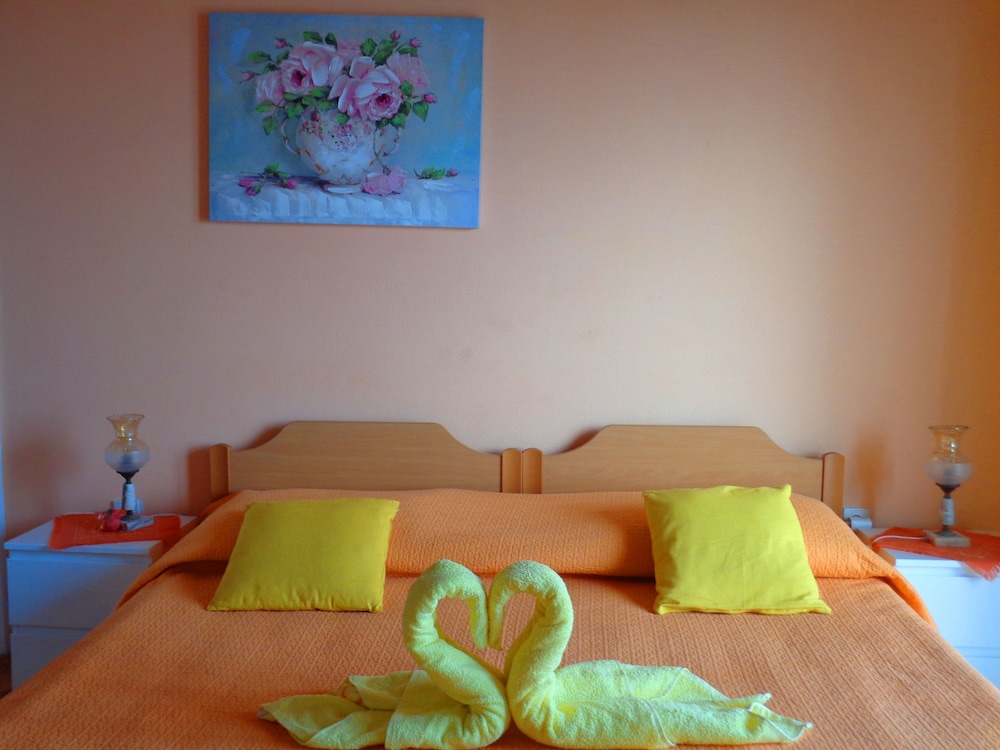 hostel villa zorana adults only