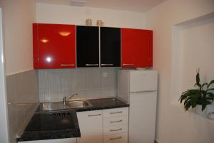 hostel villa zorana adults only