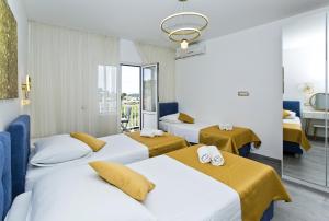hostel villa zorana adults only