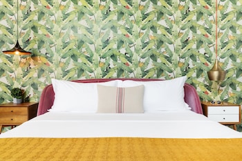 arrive palm springs adults only