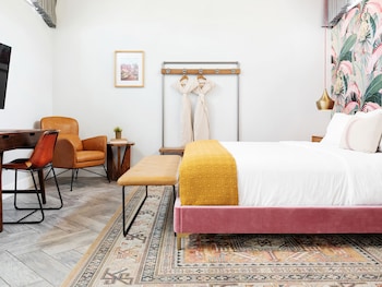 arrive palm springs adults only