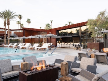 Arrive Palm Springs - Adults Only,Palm Springs>>Joshua Tree,4 star