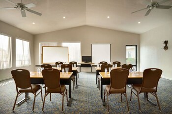 travelodge by wyndham gillette