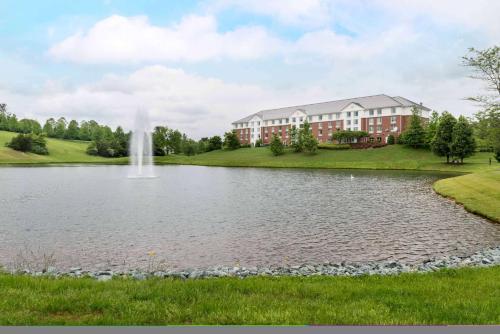 hilton garden inn charlottesville