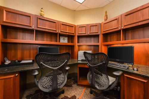 hilton garden inn charlottesville