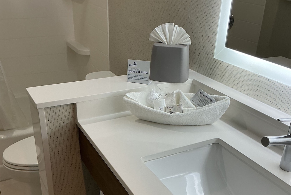 holiday inn express and suites chatsworth by ihg
