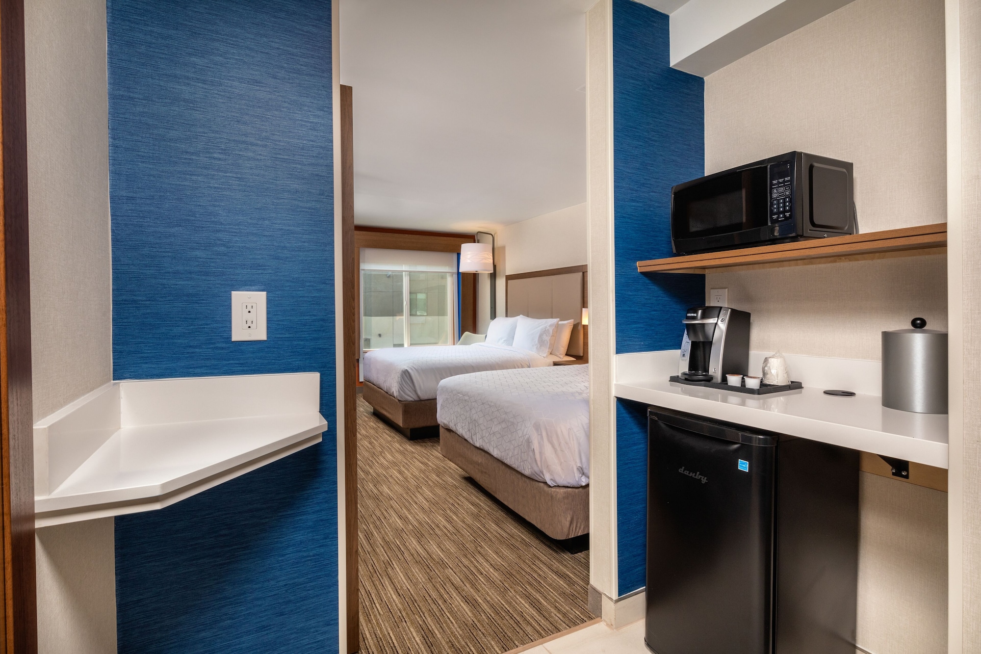 holiday inn express and suites chatsworth by ihg
