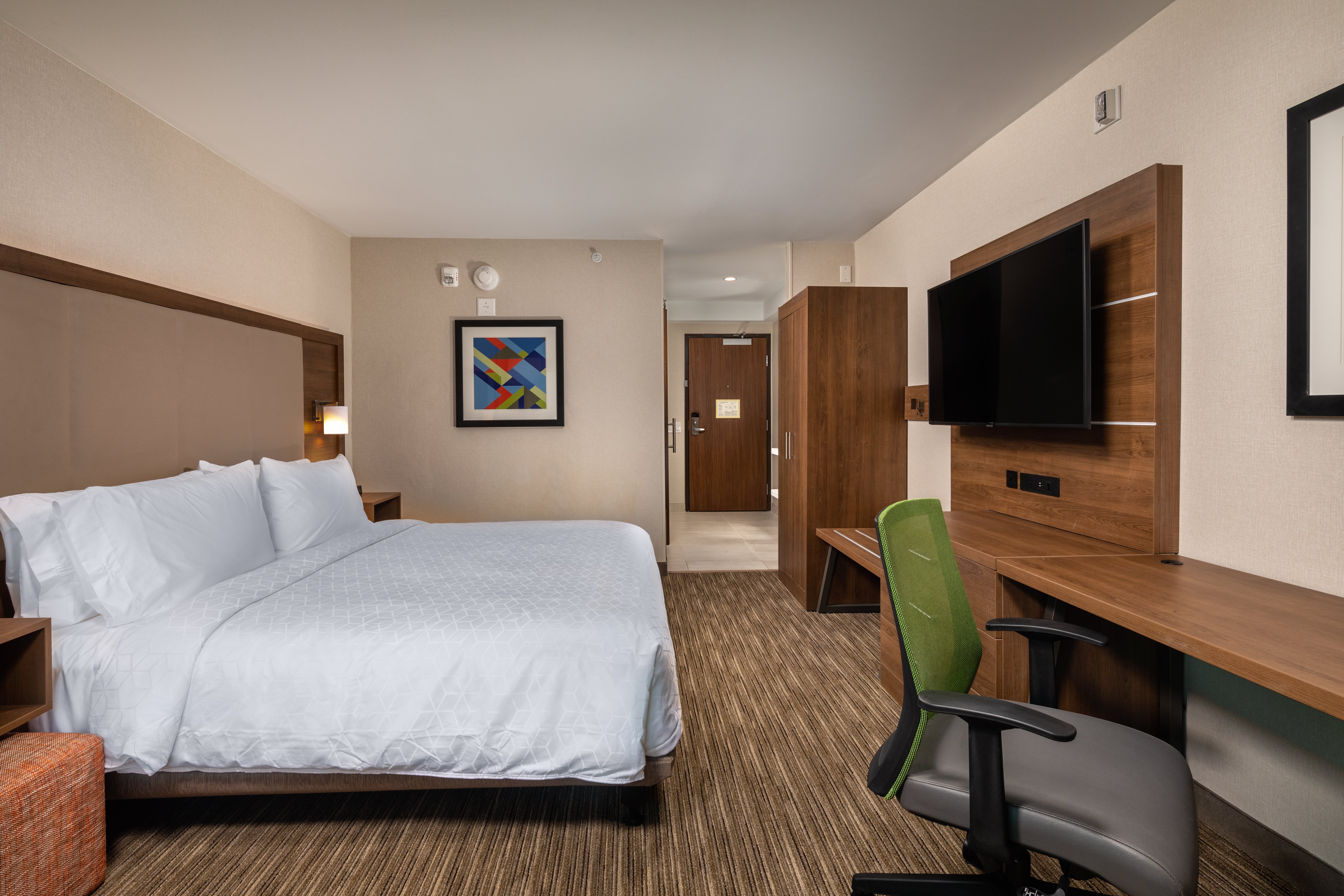 holiday inn express and suites chatsworth by ihg