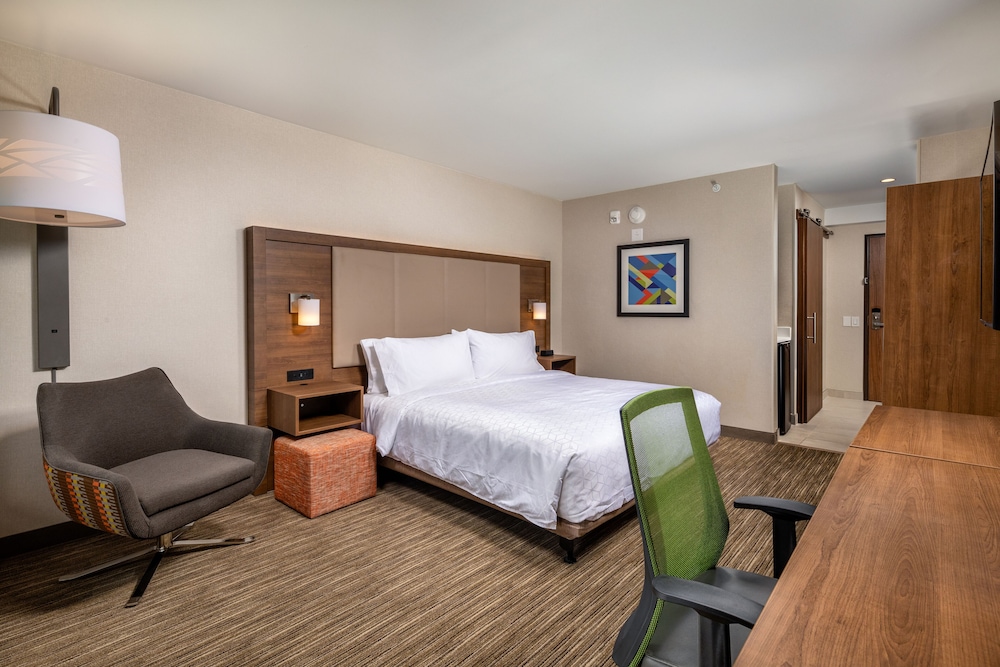 holiday inn express and suites chatsworth by ihg