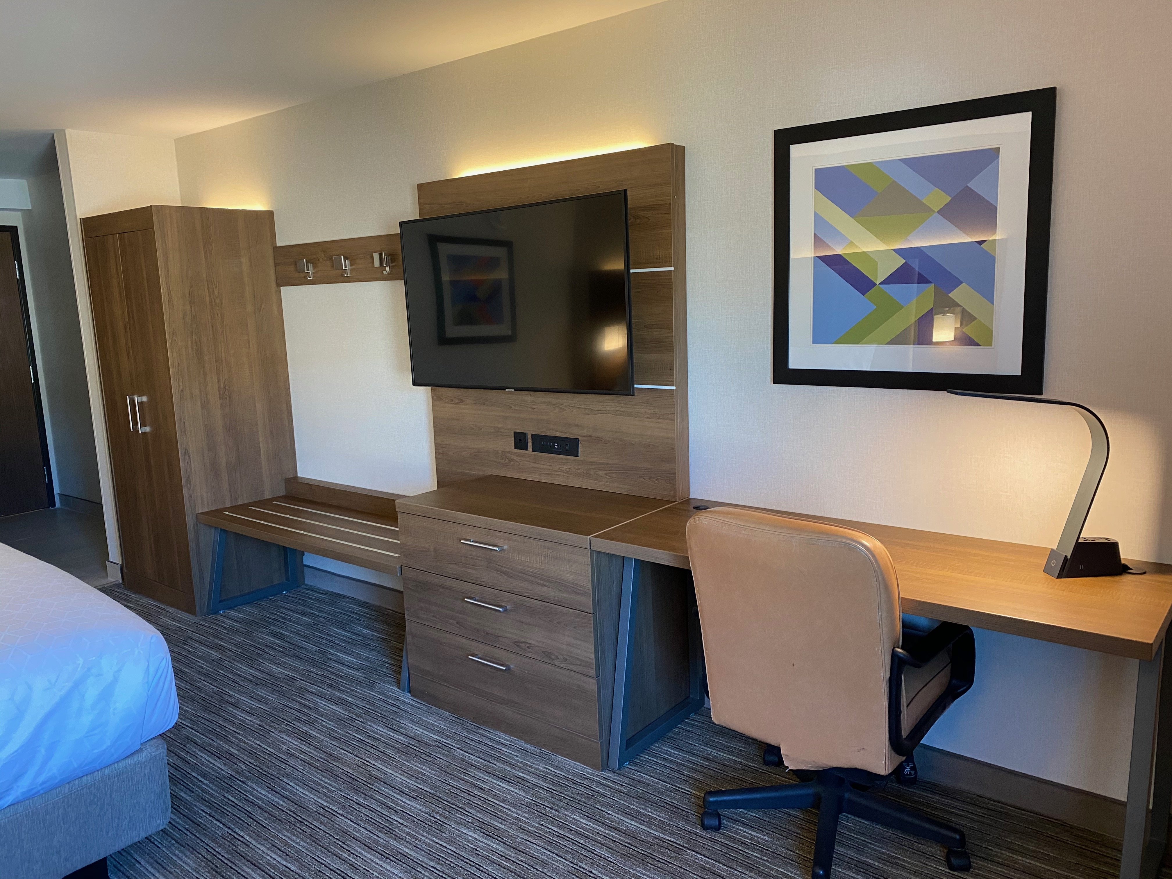 holiday inn express and suites chatsworth by ihg