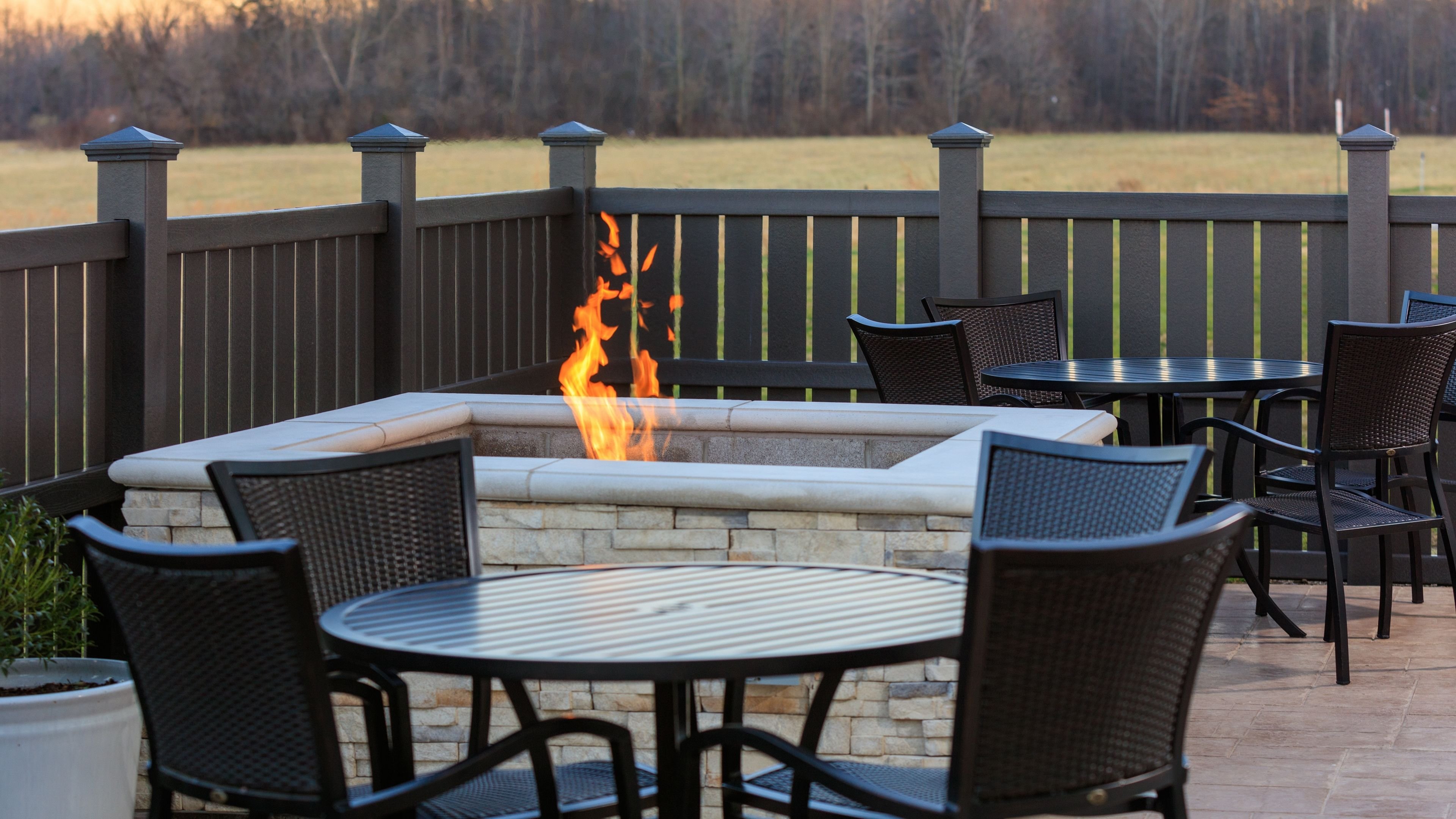 holiday inn express and suites chatsworth by ihg