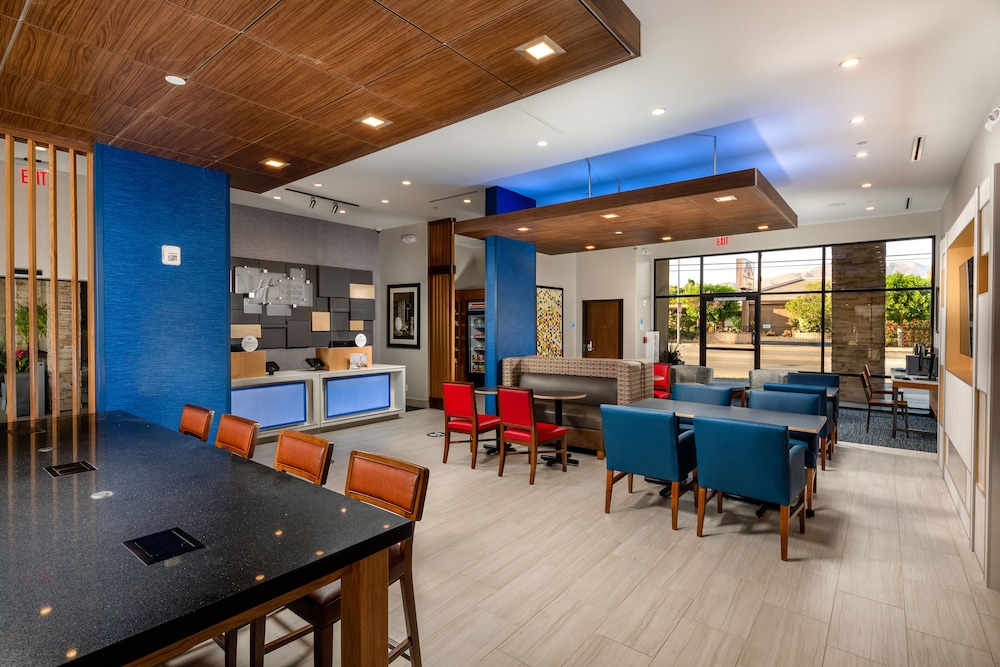 holiday inn express and suites chatsworth by ihg
