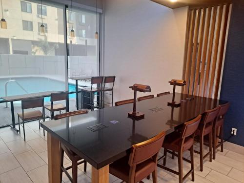 holiday inn express and suites chatsworth by ihg