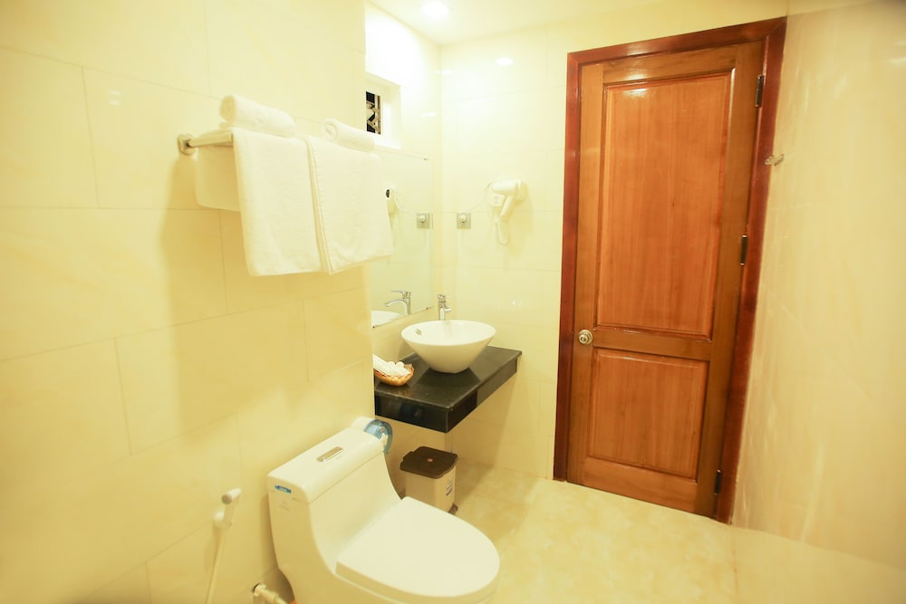 kingdom danang hotel