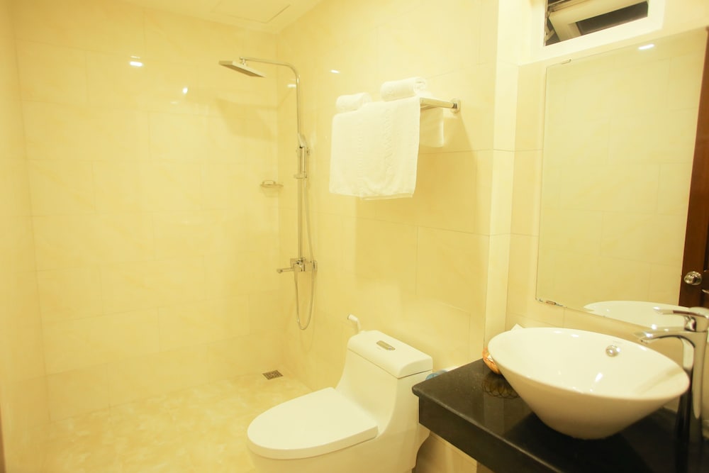 kingdom danang hotel