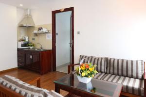 kingdom danang hotel