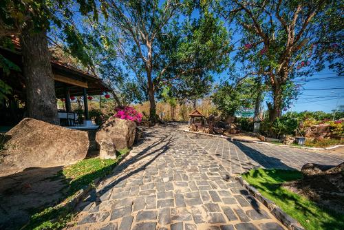 ven ven hotel ho coc