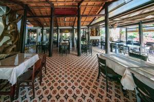 ven ven hotel ho coc