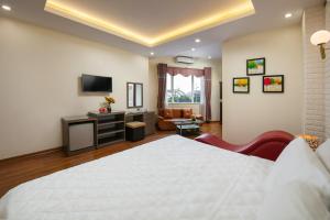 new airport hotel