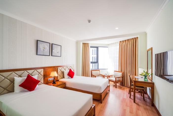 serene beach hotel danang