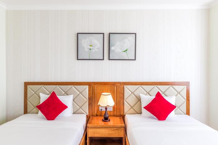 serene beach hotel danang