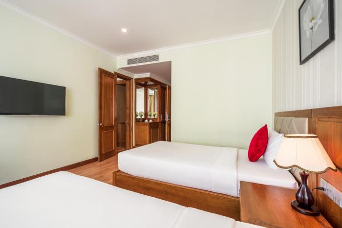 serene beach hotel danang