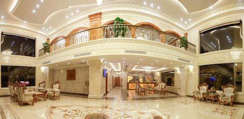 riverside hotel