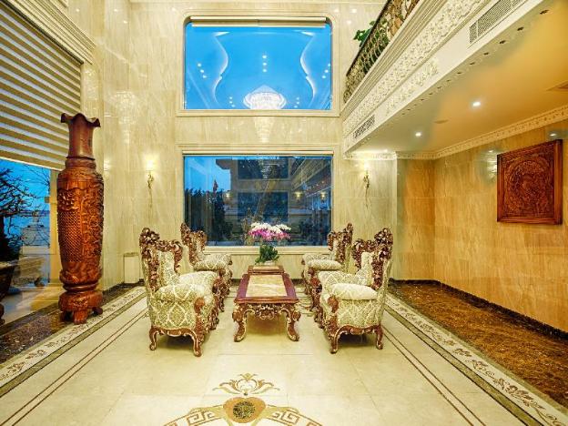 riverside hotel