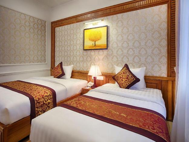 riverside hotel