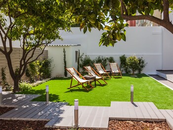 vila garden guesthouse