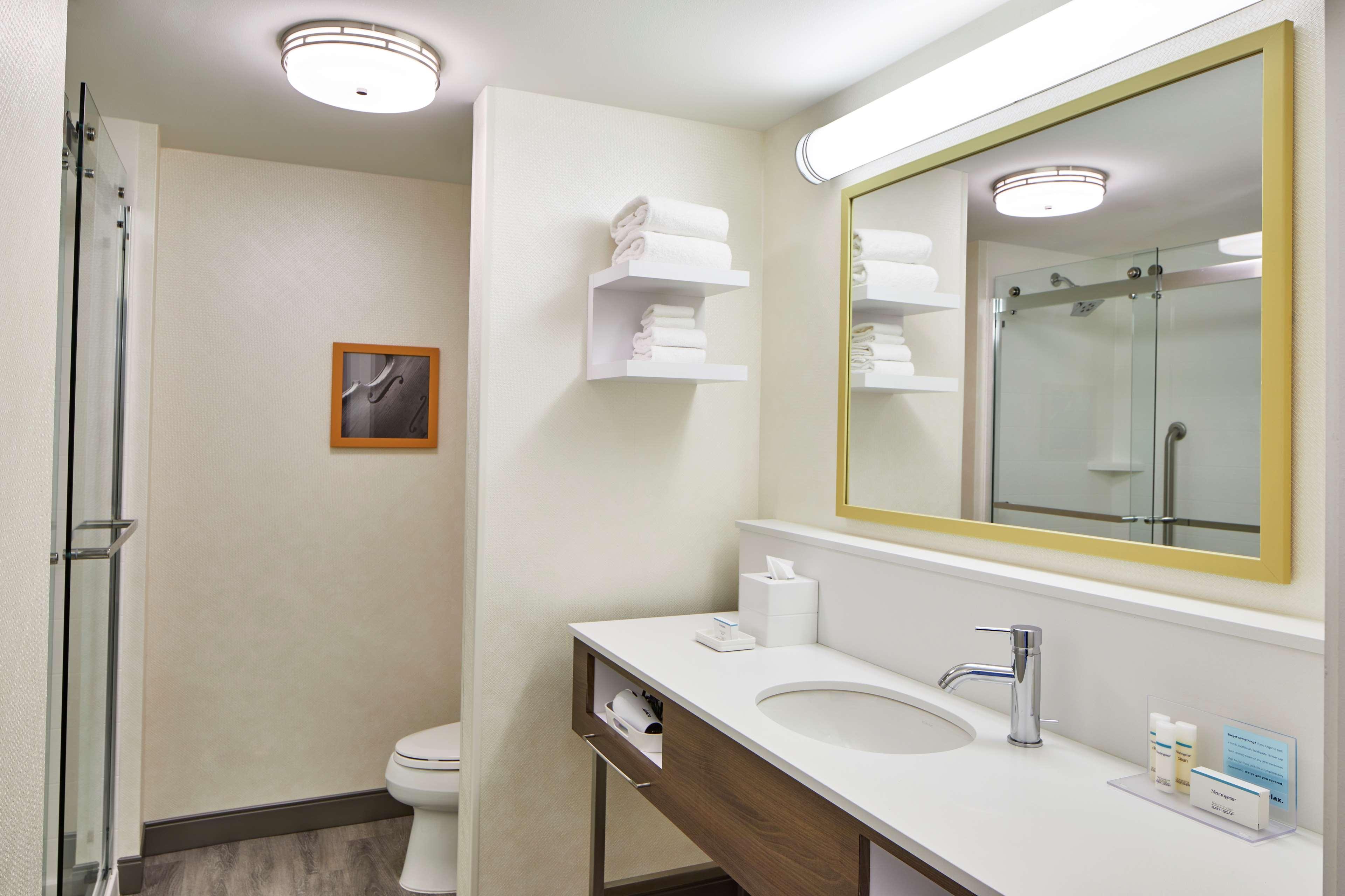 hampton inn and suites atlanta midtown