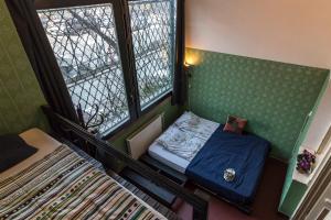 baroque hostel and coworking