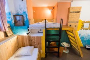 baroque hostel and coworking