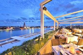 Riva Arun Bangkok,Near Wat Pho,4 star