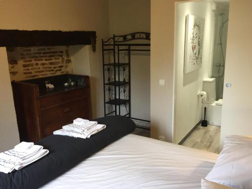 La Maison Au Puits,Near Charles Portal Museum,3 star