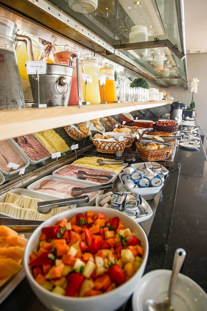 plaza inn small town flat