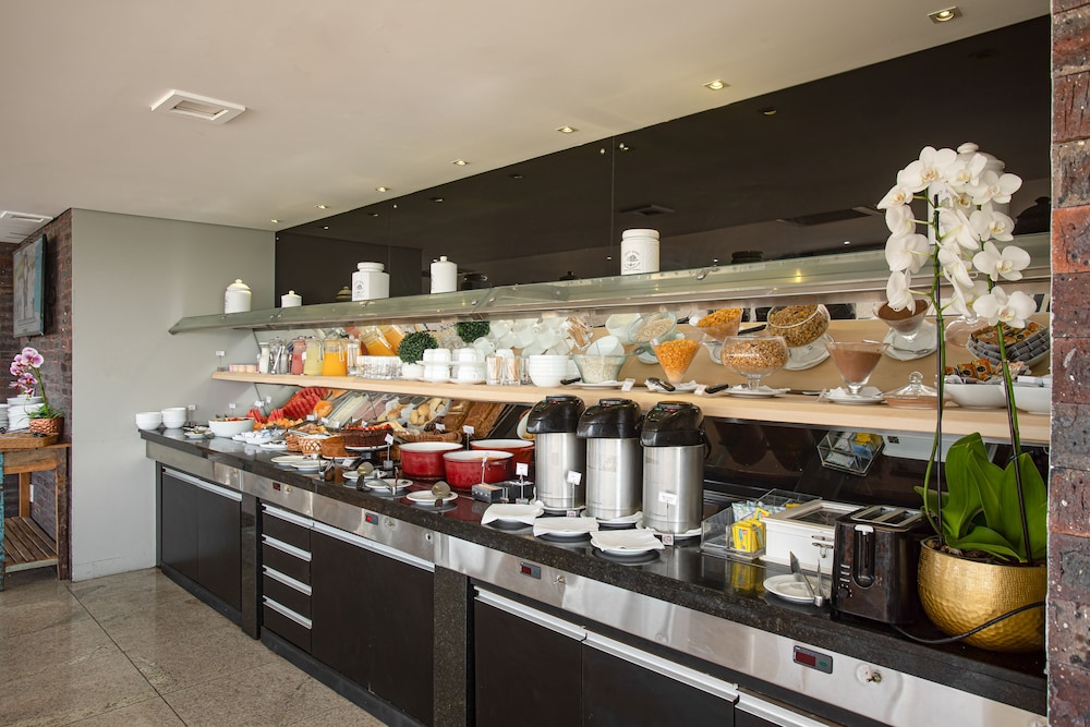 plaza inn small town flat