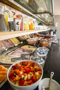 plaza inn small town flat