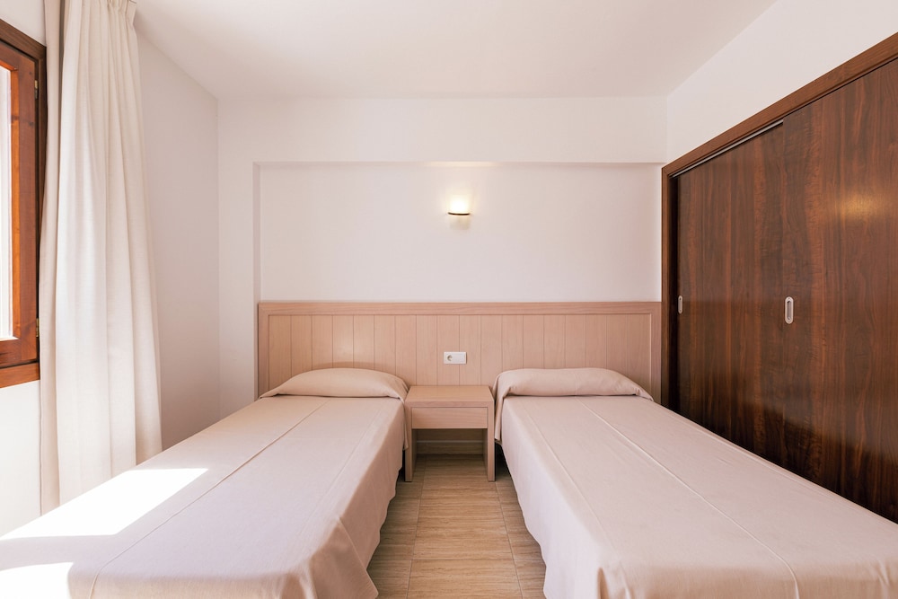 vistamar i mc apartaments ibiza