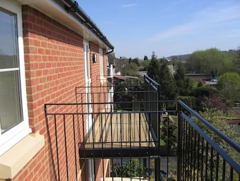 contractors guest house