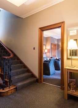 craigatin house and courtyard adults only