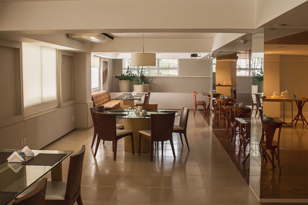 vip hotel